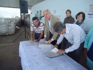 ASSINATURA CONVENIO ABIHPEC E ABIPLA COOPERVIVA DSC09143