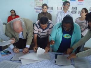 ASSINATURA CONVENIO ABIHPEC E ABIPLA COOPERVIVA DSC09151