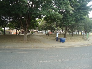 AVENIDA 54-A RUA 10 E 11-JB JD BANDEIRANTES DSC08866